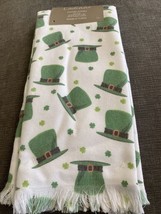 Ladinne 2 St. Patrick&#39;s Day Oversized Kitchen Towels Shamrocks Leprechaun Hats - £13.50 GBP