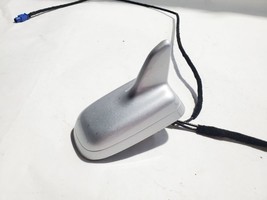 2011 Audi TT OEM Radio Antenna 8j8035503b Silver  - $830.41 MXN