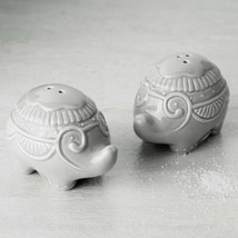Elephant Festival Ceramic Salt and Pepper Shaker Set 3.54&quot; L Gray - $376.79 MXN