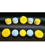 Vintage 1950s Yellow Blue Floral Plastic 1in Salt/Pepper Shakers Sunflow... - $28.51