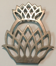 Leonard Footed Trivet Silver plated Pineapple Italy Made 9&quot; x 7&quot; Vintage - £9.34 GBP