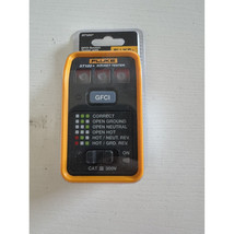 Fluke ST120  SOCKET TESTER WITH GFCI AND BEEPER - $66.03
