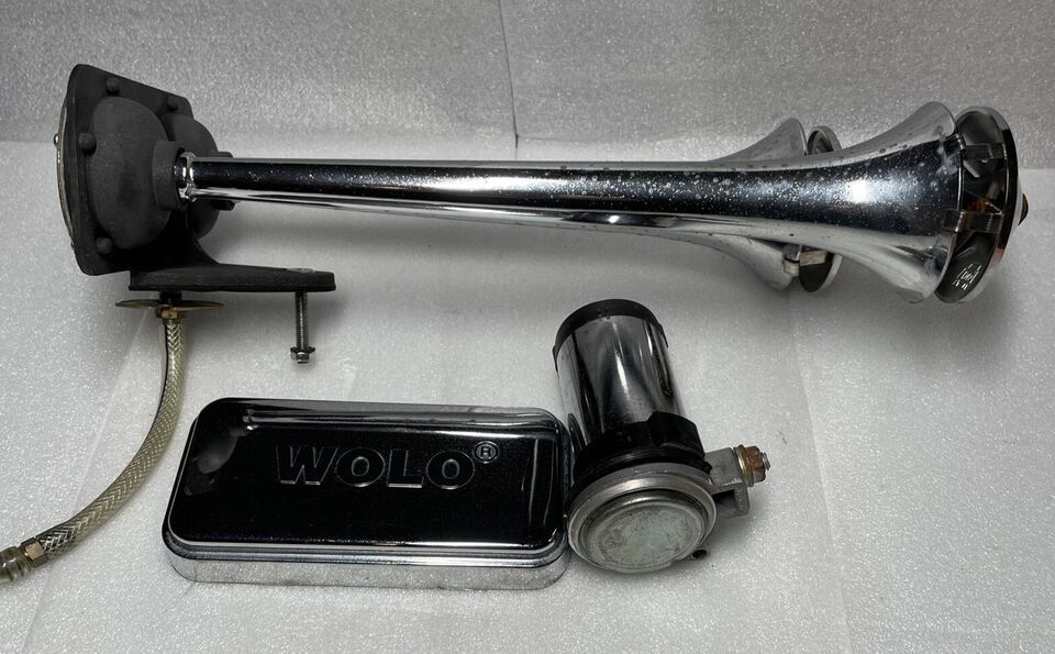 WOLO 120 Decibel Big Rig Powerhouse Chrome Plated Roof Mount Air Horn