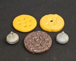 Plastic Classic Cracker Cookie  Hersheys Fridge Magnets - Lot of 5 - £19.02 GBP