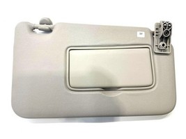 2018-2024 Nissan Kicks S RH Passenger Sun Visor W/ Brackets W/o Illumina... - €63,27 EUR