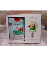 Hallmark Keepsake &quot;Snow Buddies Mini Tree Topper &amp; Fabric Skirt&quot; 2022 NE... - $305.54 MXN