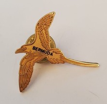BERMUDA Tropical Flying Bird Goldtone Collectible Travel Souvenir Lapel Pin - £15.41 GBP