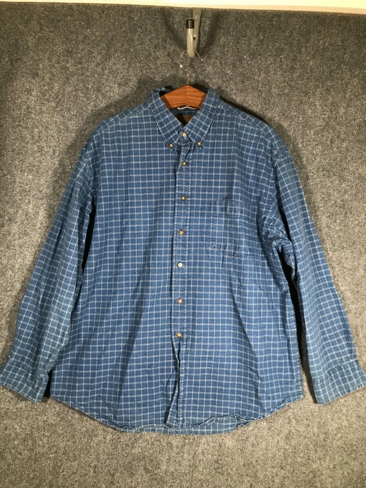 St Johns Bay Button Up Pocket Shirt 2XL Mens Blue Casual XXL Light Outdo... - $14.26