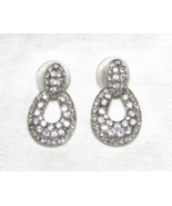 VINTAGE SWAROVSKI SMALL DANGLE LOOP EARRINGS w/ OVAL TOP - PAVE SET RHIN... - $187.07 MXN