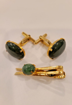 Vintage Yellow Gold Tone Green Oval Jade Cabochon Bullet Back Cufflinks Tie Clip - £103.01 GBP