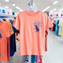 Rumi + Ryder Boys Graphic Tee Size Medium Salmon Pink Salty Dog Shirt EUC - $15.83