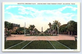 Postcard Broadway Blvd Galveston Texas Looking West From Tremont Curt Teich - £3.66 GBP