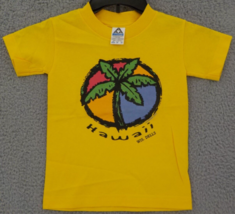 WISCONSIN DELLS T-SHIRT YOUTH SZ XS (2/4) YELLOW HAWAII BRIGHT PALM TREE... - $9.99