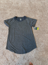 BNWT Tek Gear Workout Gear Women&#39;s active short sleeve top, Size M Tall - €10,39 EUR