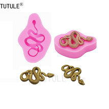 Snake Moulds Silicone Fondant Polymer Clay Flexible Icing Mold Cake Deco... - $5.92