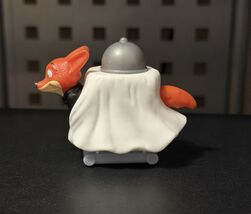 2025 McDonalds Zootopia 2 Nick Hiding Out Figure - $5.00