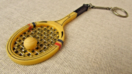 Vintage Tennis Racket &amp; Tennis Ball Keyring - £19.98 GBP