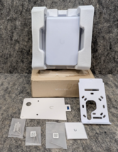 Ubiquiti Networks UniFi U7 Pro Wall (U7-Pro-Wall-US) Access Point New - $199.99