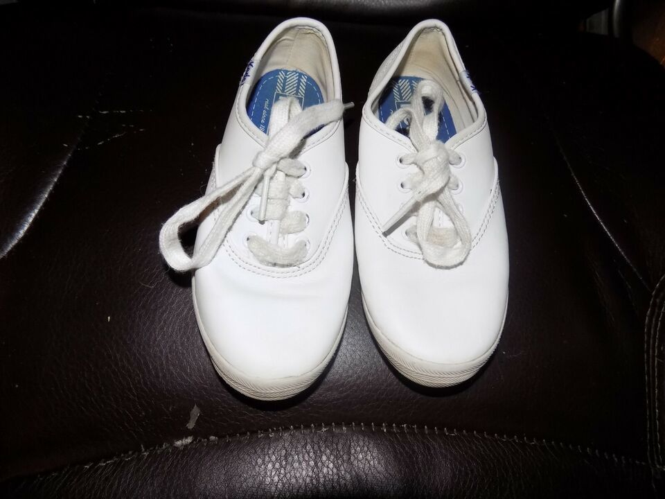 Keds Kids' Original Champion CVO Canvas Sneaker White Size 12.5M Girl's EUC - $25.55