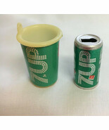 2 Vintage Advertising Charms Gumball Prizes 7 Up Can &amp; Drink Cup Hong Kong - $225.80 MXN