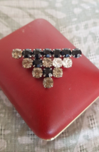 Vintage Black &amp; Clear Stone Triangular Art Deco Style Brooch {L} - £15.99 GBP