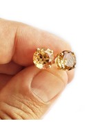 14K yellow gold stud earrings 3Ct. round Citrine set in 4 prong setting - €238,81 EUR