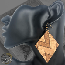 Womens Brown Chevron Printed Cork Rhombus Diamond Shaped French Hooks Earrings - £11.99 GBP