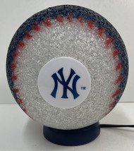 NY New York Yankee Baseball Table Night Lamp (22&quot; Round 8-1/2&quot; Tall) 7 Watt - £39.04 GBP