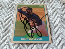 1989  SCORE  # 215    HAND  SIGNED   BERT  BLYLEVEN    !! - $24.99