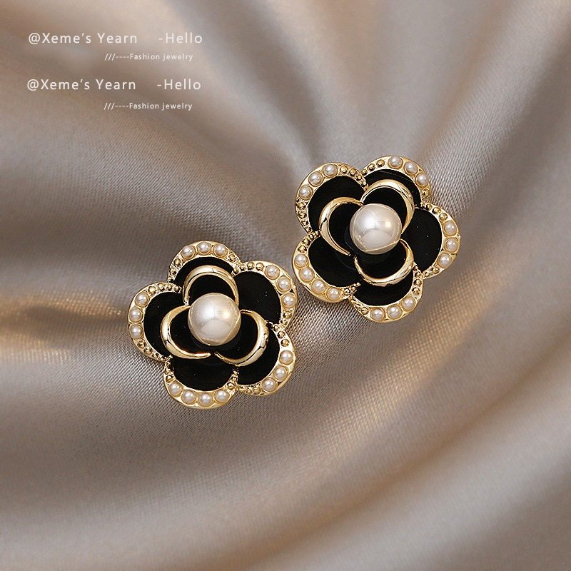 Elegant Sweet  Black Camellia Flower Stud Earrings For Woman Girls Korean Celebr - £10.50 GBP