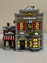Department 56 lighted Snow Village house Village Reality #5154-3 - $40.10