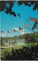 Six Flags Over Texas, Dancing Waters and Flags - Vintage 1968 Postcard - £3.00 GBP