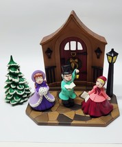 Cute Vintage Holland Mold Ceramic Christmas Tree House, Tree, 3 Carolers... - $1,448.75 MXN