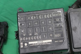 2000 Toyota Land Cruiser Engine Bay Front Fusebox Relay Junction Box 82677-60022 image 5