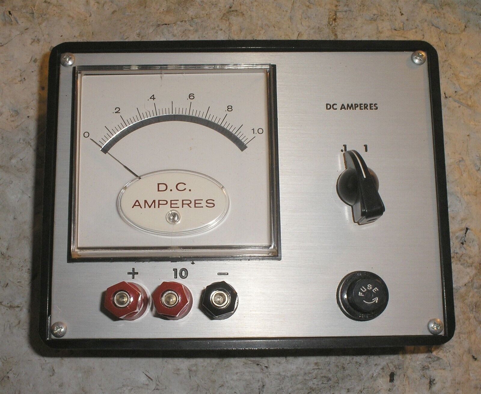 B/G Electronics DC Ampere Gauge 0-10 - Mounted In A Case - $19.99