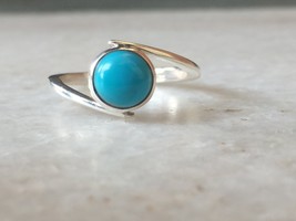 8mm round 3.89 natural Arizona turquoise ring in 925 sterling silver - £88.07 GBP