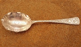 Vintage Wm Rogers Magnolia Silverplate 8 1/2&quot; Berry/Casserole Serving Spoon - £47.17 GBP