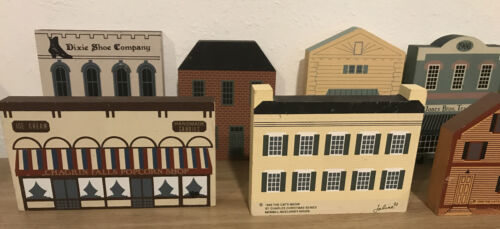 Primary image for The Cat's Meow Village Lot of 12 Pieces Amish Oak Furniture Dentist Hotel Pet