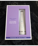Trilogy Wand 3-in-1 Beauty Device that Firms Soothes and Lifts - $3,538.09 MXN