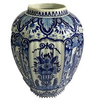 Vintage Chinese Blue And White Floral Porcelain Vase - 11.5”H - $24.75