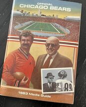 1983 Chicago Bears Football Team Media Guide Mike Ditka George Halas Pay... - $13.81