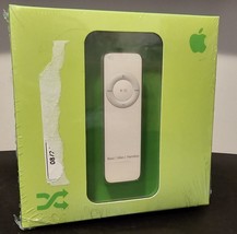 New Sealed Apple iPod shuffle 1st Generation White (512MB) MA133LL/A  Vintage - £110.27 GBP