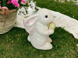 Vintage Midwest Taiwan Ceramic White Rabbit Bunny Ice Cream Cones Plante... - £14.79 GBP