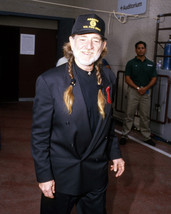 Willie Nelson 8x10 Photo in baseball hat &amp; black jacket - £6.25 GBP