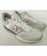 New Balance Women&#39;s 520v7 White / Gray / Pattern / Size 8 - $27.83