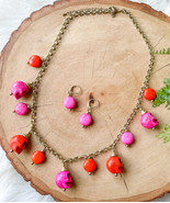 Day of the Dead Pink &amp; Orange Skull Carved Howlite Gold Necklace &amp; Earri... - $635.85 MXN