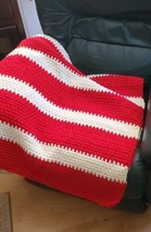 VTG Afghan Lap Blanket Crochet Red Cream Candy Cane Holiday Christmas Throw - £22.56 GBP