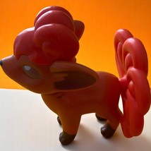 2016 McDonald&#39;s Pokémon Vulpix Figure - Happy Meal Toy Collectible 7cm! - $270.28 MXN