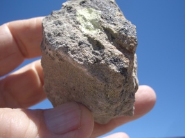 Uraninite Uranium Rock: 4.3 Oz., 51,000 Cpm $34.00 + $12.80 Shipping - £27.17 GBP