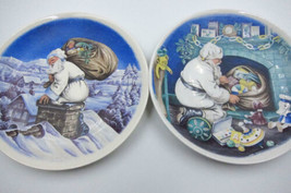 PAIR of Vintage Homer Laughlin Triumph Santa Claus Christmas Plates 8 Inches USA - £49.68 GBP